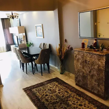 Luxurious 3-bedroom Apartment, Sisli *