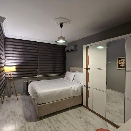 Apartment Luxurious 3-bedroom Apartment, Sisli *