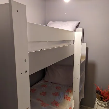 Apartment Luxurious 3-bedroom Apartment, Sisli